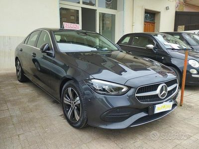 Second-hand Mercedes C220 200 CP (147 kW) 2022 Negru Berlinǎ