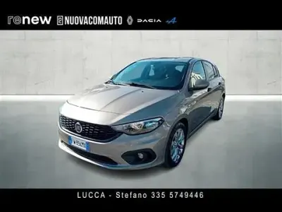 Usata Fiat Tipo Pop 95 CV (69 kW) 2019 Oro Utilitaria