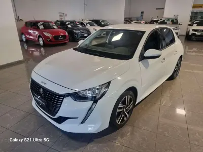 Usata Peugeot 208 Allure 101 CV (74 kW) 2020 Bianco Utilitaria