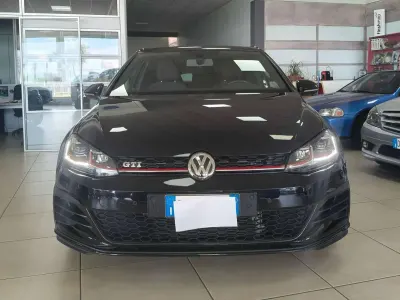 Usata VW Golf VII GTI 230 CV (169 kW) 2018 Nero Berlina