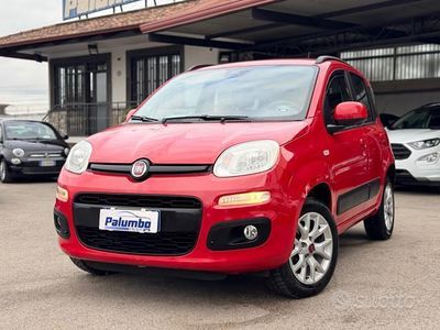 Usata Fiat Panda Lounge 85 CV (62 kW) 2017 Rosso Utilitaria