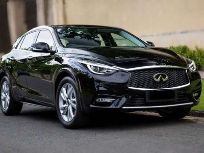 Infiniti Q30
