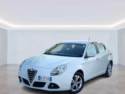 Usata Alfa Romeo Giulietta Exclusive 105 CV (77 kW) 2011 Bianco Utilitaria