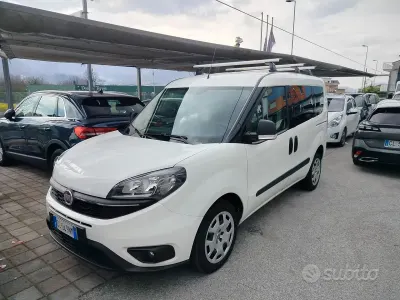 Usata Fiat Doblò S 120 CV (88 kW) 2020 Bianco Monovolume
