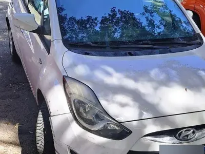 Usata Hyundai ix20 77 CV (56 kW) 2012 Bianco Utilitaria