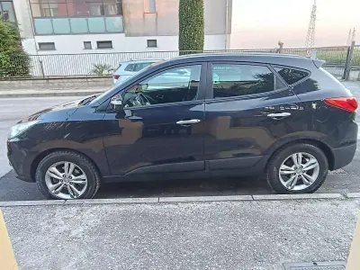 Usado Hyundai ix35 Comfort 116 HP (85 kW) 2011 SUV