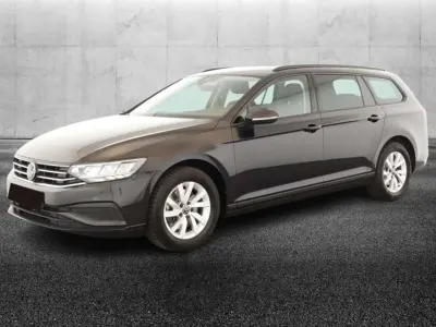 Usata VW Passat Business 122 CV (89 kW) 2023 Nero Station wagon
