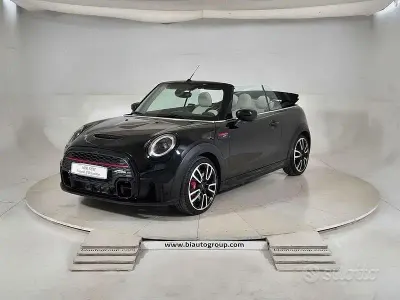 Begagnad Mini John Cooper Works Cabriolet 231 HK (169 kW) 2022 Svart Cab