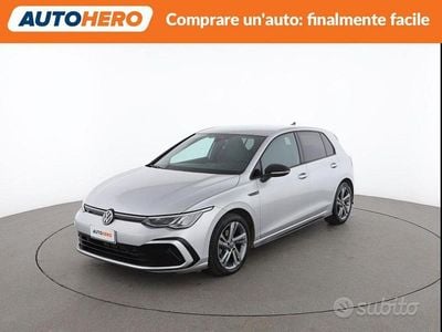 Usata VW Golf VIII R-line 131 CV (96 kW) 2022 Argento Berlina