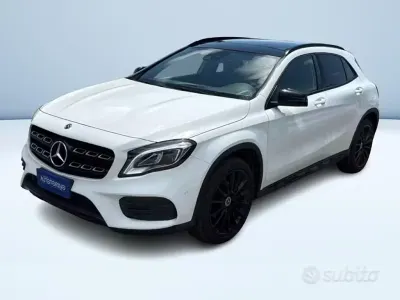 Usata Mercedes GLA200 Night 136 CV (100 kW) 2018 Bianco pastello SUV