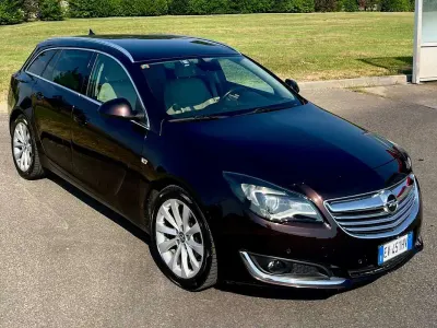 Usata Opel Insignia Business 131 CV (96 kW) 2014 Lilla Station wagon