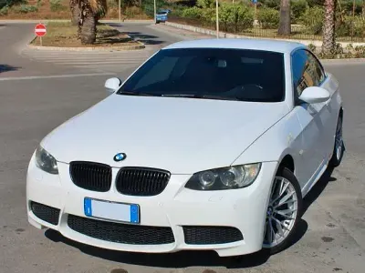 Usata BMW 325 Cabriolet M Sport 197 CV (144 kW) 2007 Bianco Cabrio