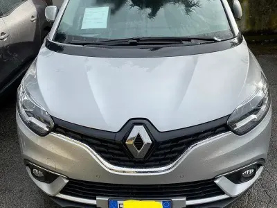 Usata Renault Scénic IV Intens 120 CV (88 kW) 2020 Bianco Monovolume