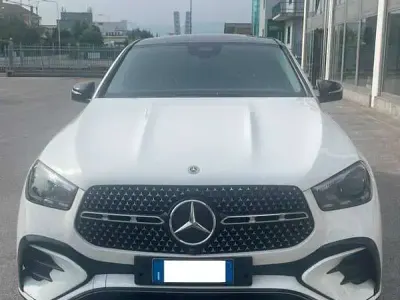 Usata Mercedes GLE300 AMG Line Premium 269 CV (197 kW) 2023 Bianco SUV