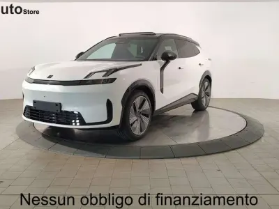 Nuova Lynk & Co 08 139 CV (102 kW) 2026 Chrystal white metallizzato SUV