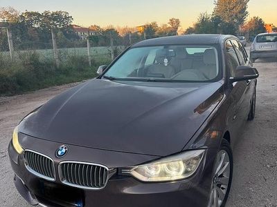 Usata BMW 318 143 CV (105 kW) 2013 Marrone Station wagon