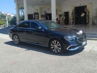 Usata Mercedes E220 AMG line 200 CV (147 kW) 2022 Nero Berlina