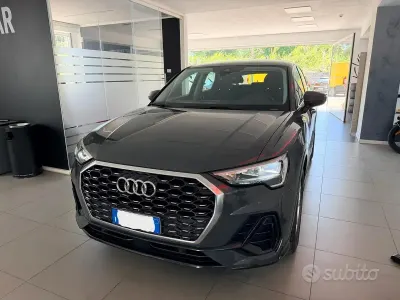 Usata Audi Q3 Business Plus 150 CV (110 kW) 2021 Grigio SUV