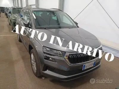 Begagnad Skoda Karoq Selection 150 HK (110 kW) 2025 Grå SUV
