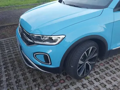 Usata VW T-Roc Cabriolet Style 110 CV (80 kW) 2023 Blu/azzurro Cabrio