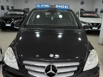 Usata Mercedes B180 Premium 109 CV (80 kW) 2011 Nero Monovolume