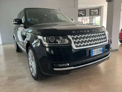 Usata Land Rover Range Rover Vogue 249 CV (183 kW) 2016 Blu/azzurro SUV