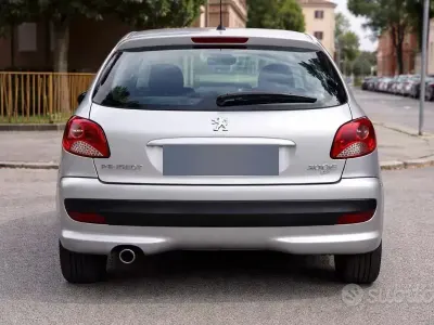 Usata Peugeot 206+ 60 CV (44 kW) 2010 Grigio Utilitaria