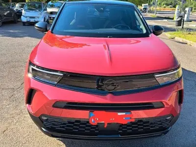 Usata Opel Mokka 110 CV (80 kW) 2023 Rosso SUV