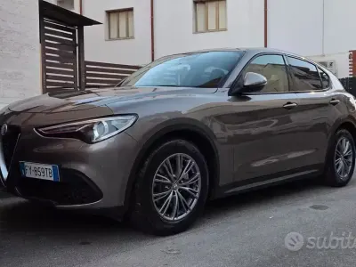Usata Alfa Romeo Stelvio 160 CV (117 kW) 2019 Grigio SUV