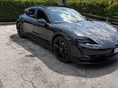 Usata Porsche Taycan 4 Cross Turismo
