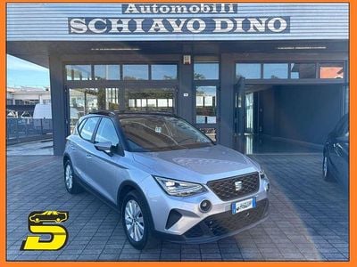 Usata Seat Arona Style 110 CV (80 kW) 2022 Argento SUV