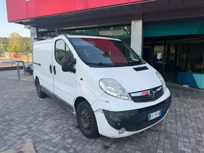 Usata Opel Vivaro 114 CV (83 kW) 2013 Bianco Monovolume