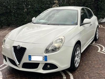 Bianco Usata 2011 Alfa Romeo Giulietta Utilitaria | 5400 € (Ottimo prezzo)