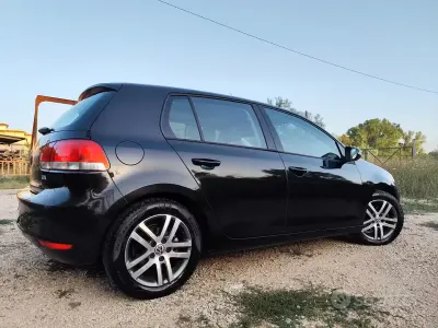 Usata VW Golf VI 110 CV (80 kW) 2009 Nero Utilitaria