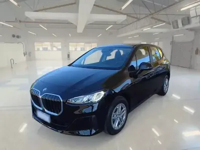 Usata BMW 220 Active Tourer Efficient Dynamics 156 CV (114 kW) 2022 Nero Monovolume