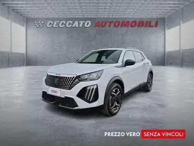 Usata Peugeot 2008 Allure 131 CV (96 kW) 2024 Bianco SUV