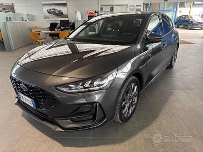 Usata Ford Focus ST-Line 125 CV (91 kW) 2023 Grigio Berlina