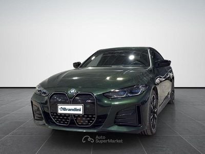 Usata BMW i4 Sport Line 400 kW (544 CV) 2023 British racing green Berlina