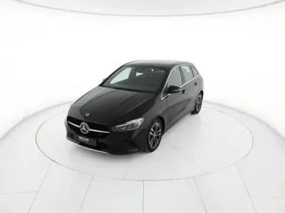 Usata Mercedes B180 Advanced 116 CV (85 kW) 2023 Nero Monovolume