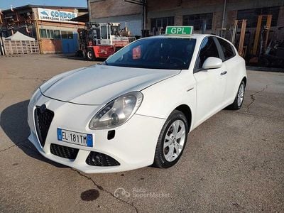 Usata Alfa Romeo Giulietta 120 CV (88 kW) 2012 Bianco Berlina