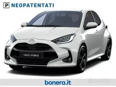 Nuova Toyota Yaris Hybrid Premium 92 CV (67 kW) 2026 Bianco Berlina