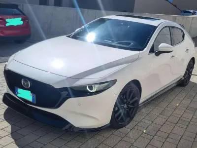 Occasion Mazda 3 Exclusive 186 ch (136 kW) 2022 Blanc Berline