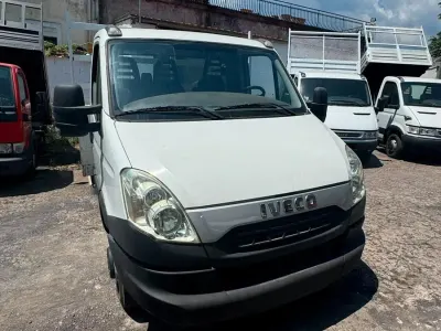 Usata Iveco Daily 145 CV (106 kW) 2012 Bianco Berlina