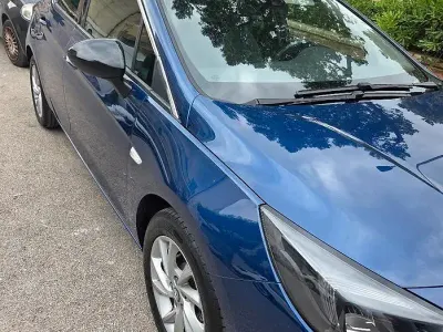 Usata Opel Astra 122 CV (89 kW) 2021 Blu Berlina