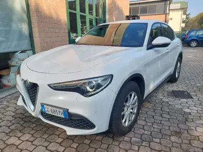 Usata Alfa Romeo Stelvio Business 160 CV (117 kW) 2020 Bianco SUV