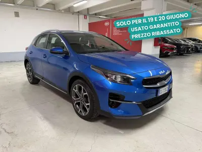 Usata Kia XCeed 160 CV (117 kW) 2022 Azzurra SUV
