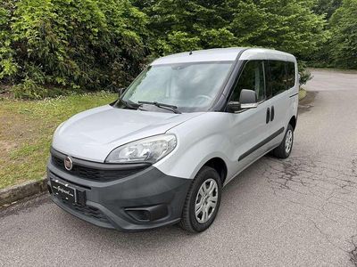 Usata Fiat Doblò Easy 90 CV (66 kW) 2016 Grigio Monovolume