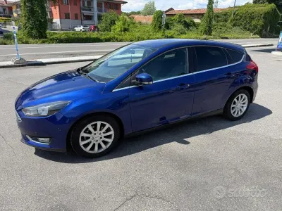 Usata Ford Focus Titanium 95 CV (69 kW) 2015 Blu Station wagon