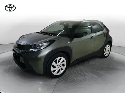 Usata Toyota Aygo X Trend 72 CV (52 kW) 2022 Verde SUV