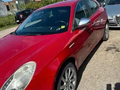 Usata Alfa Romeo Giulietta Exclusive 140 CV (102 kW) 2012 Rosso Utilitaria